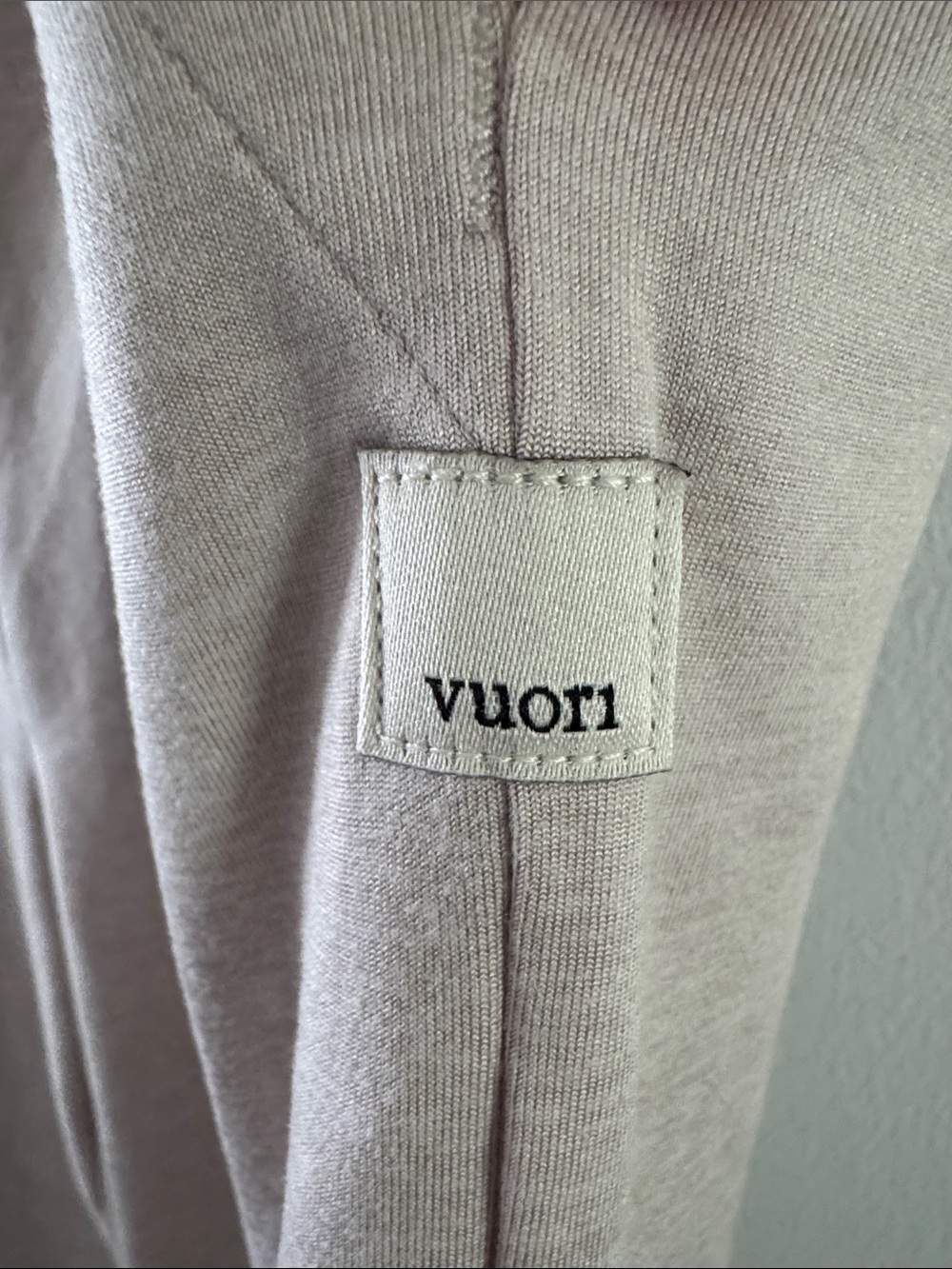Vuori Halo Essential Beige Wideleg Pant Sz S - Picture 2 of 6